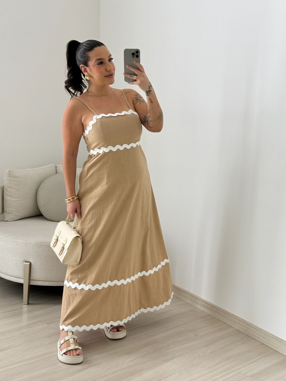 VESTIDO GABRIELA MIDI NUDE