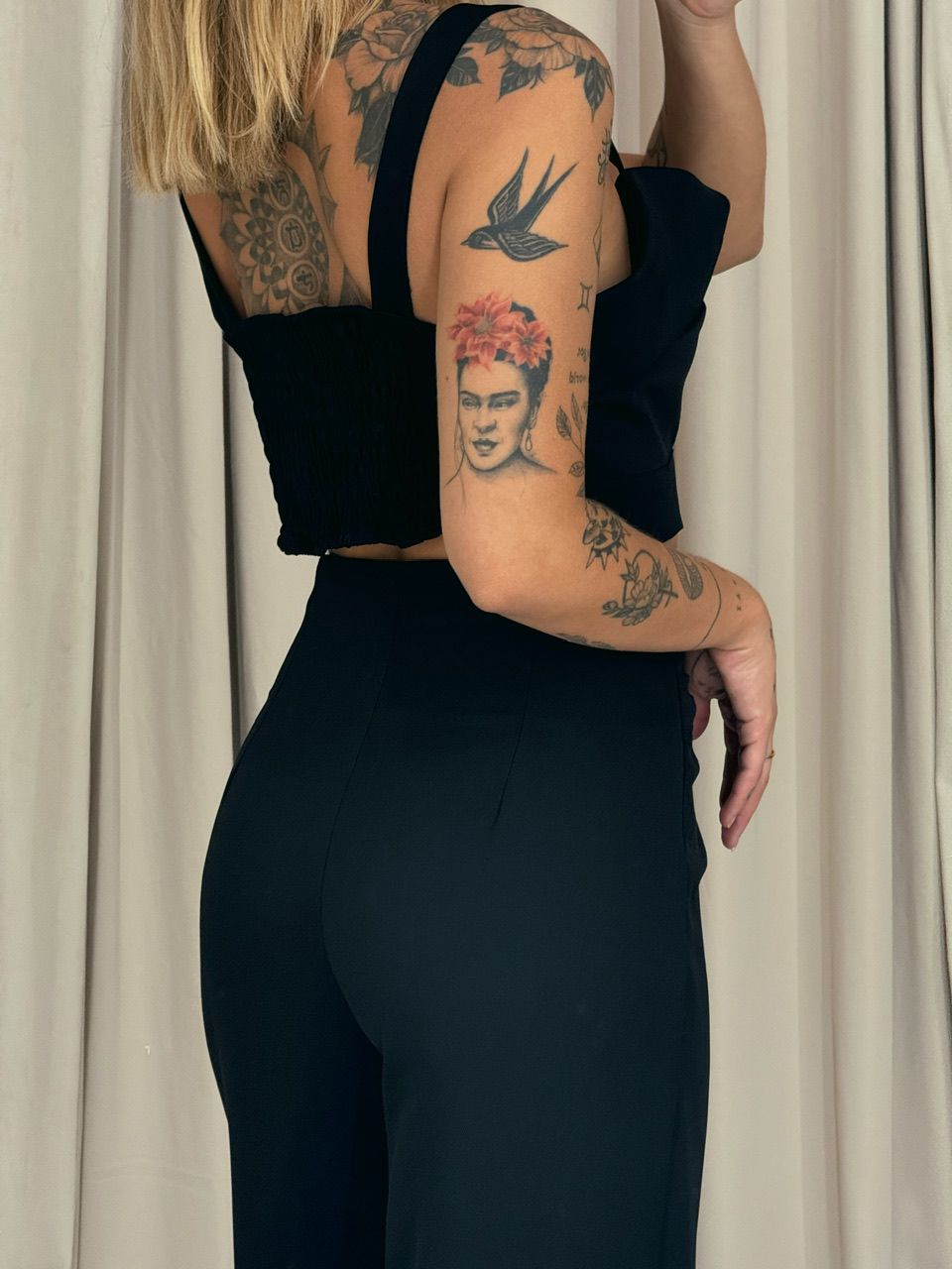 CONJUNTO ELIS CALÇA CROPPED PRETO