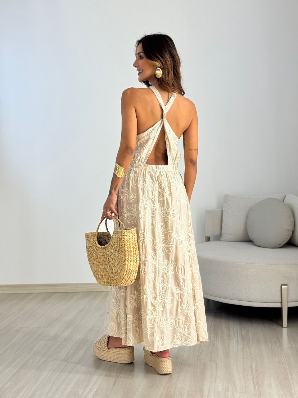 VESTIDO LILIAN BORDADO AREIA