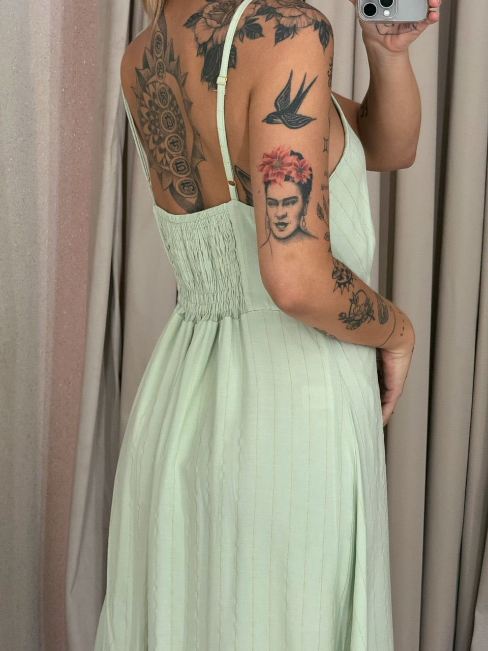 VESTIDO ANTONIETA ALÇA BABY GREEN