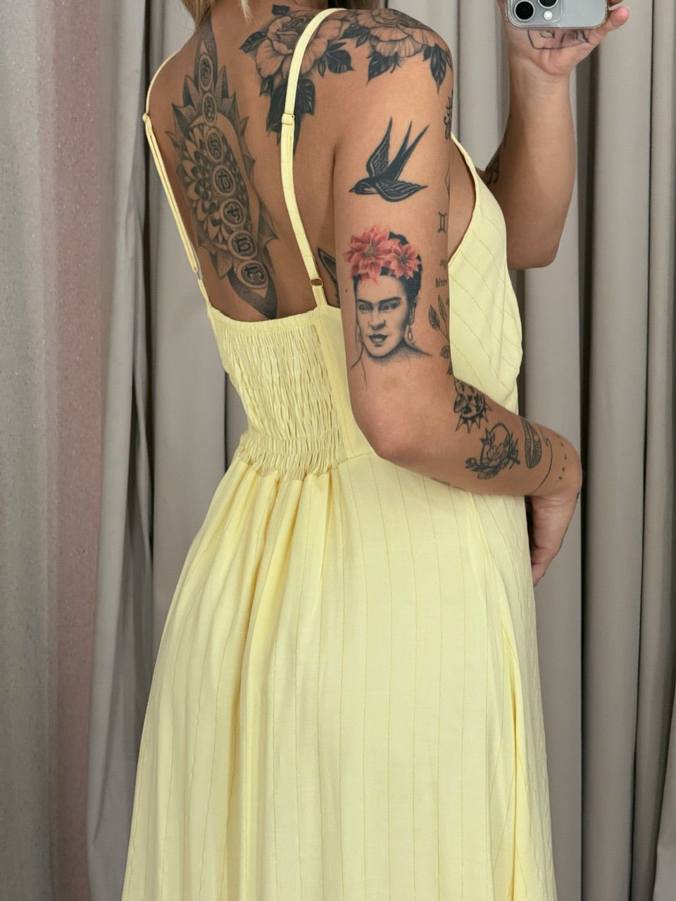 VESTIDO ANTONIETA ALÇA YELLOW BUTTER