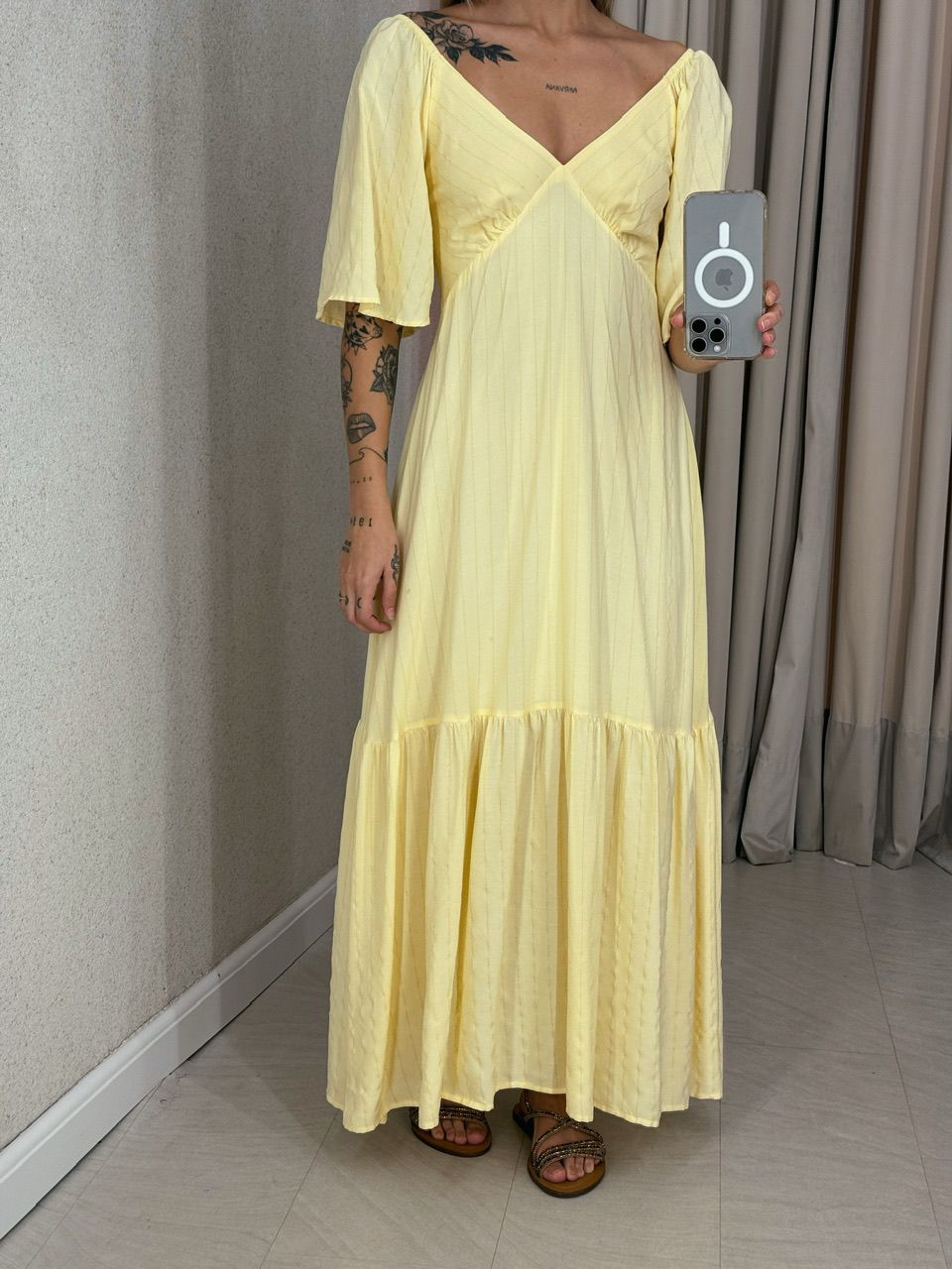 VESTIDO CINDY MANGA MIDI YELLOW BUTTER
