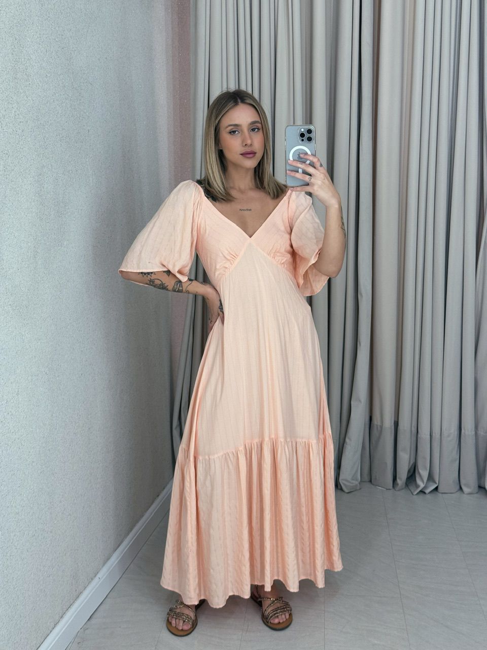 VESTIDO CINDY MANGA MIDI PÊSSEGO - 0057690039 - CAROLLA FERRARO