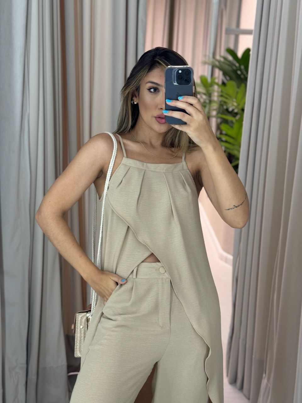 CONJUNTO TÚNICA COM CALÇA NUDE