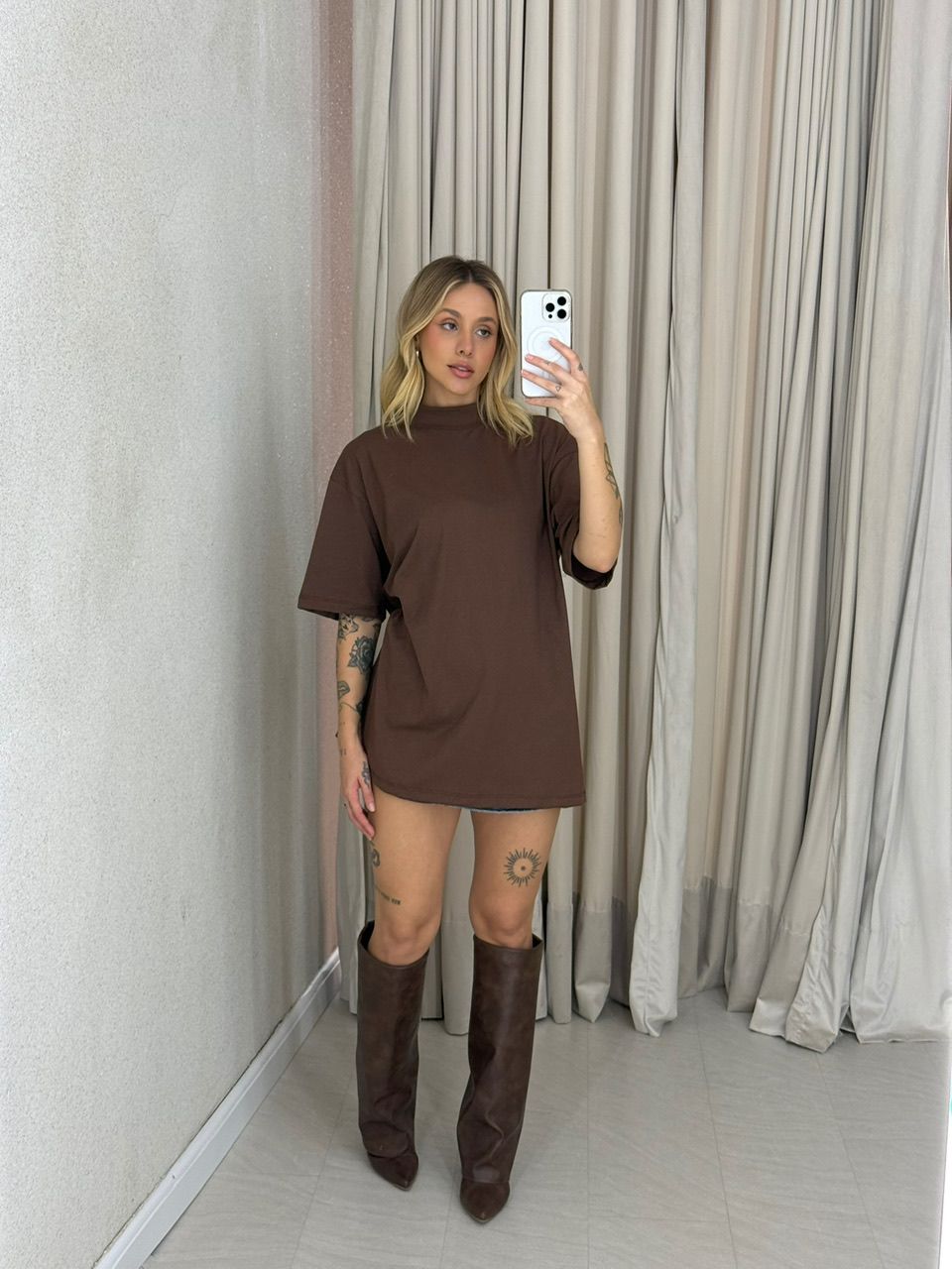 BLUSÃO VICTORIA LISO Marrom - 0063730054 - CAROLLA FERRARO
