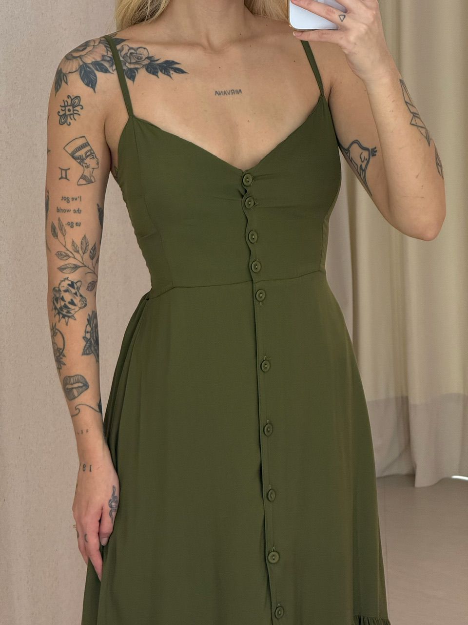 VESTIDO AMANDA ALÇA BOTÕES VERDE