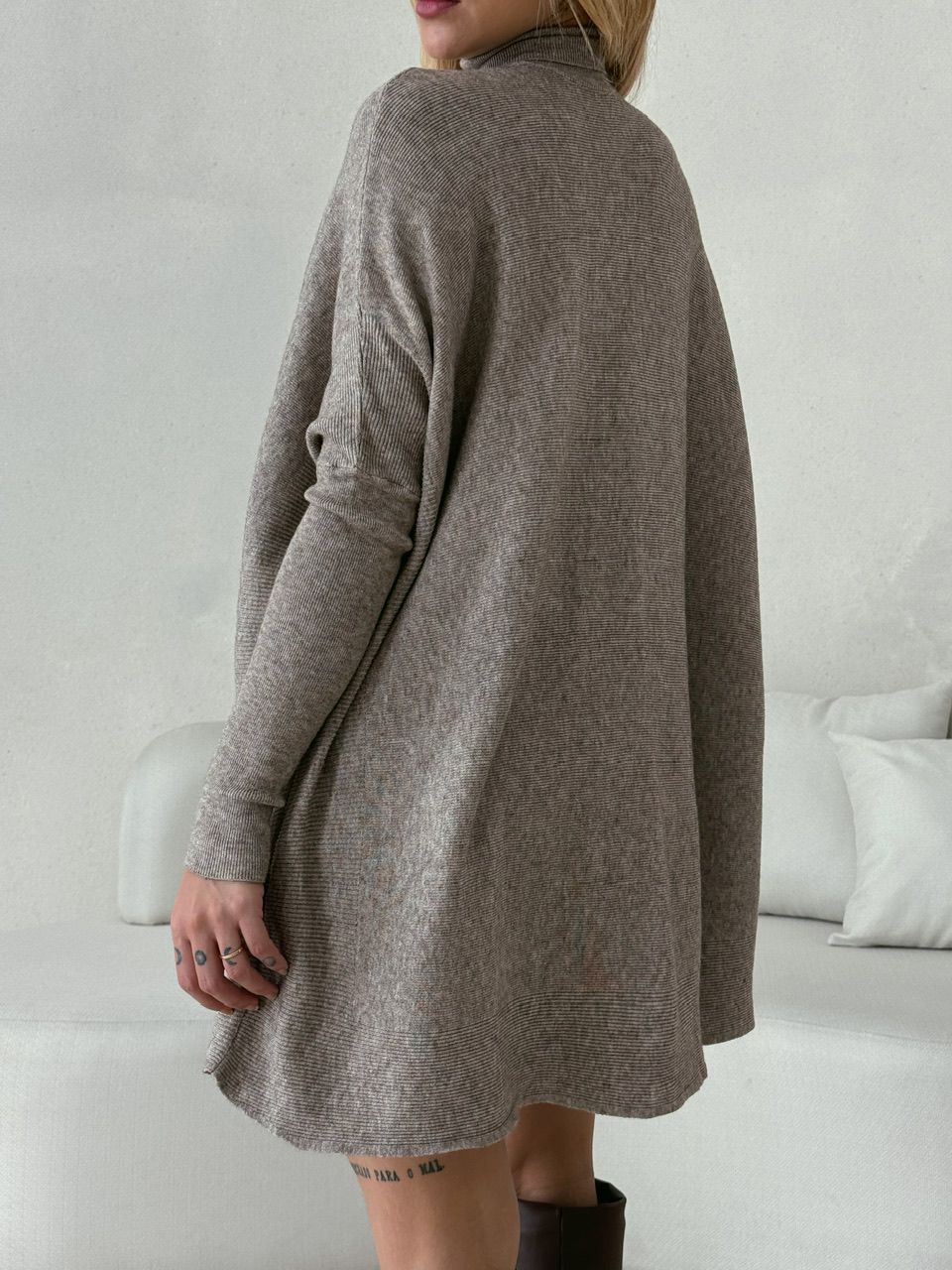 BLUSÃO TRICOT GOLA CAQUI