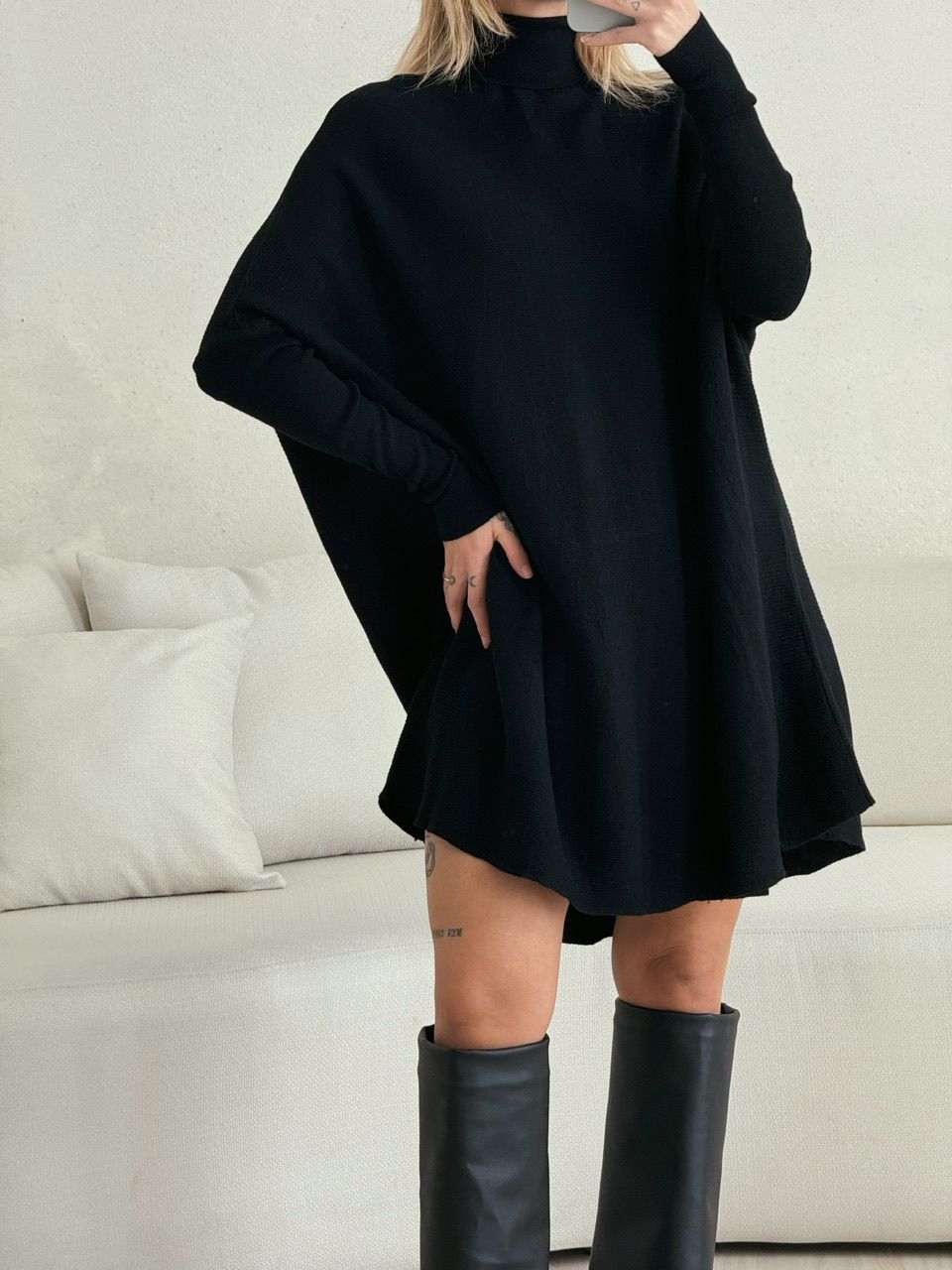 BLUSÃO TRICOT GOLA PRETO