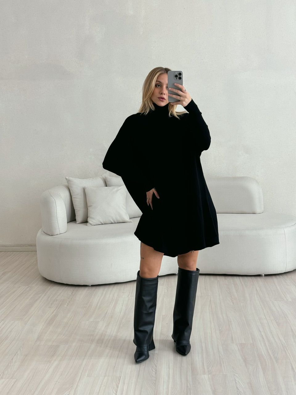 BLUSÃO TRICOT GOLA PRETO - 0053270032 - CAROLLA FERRARO