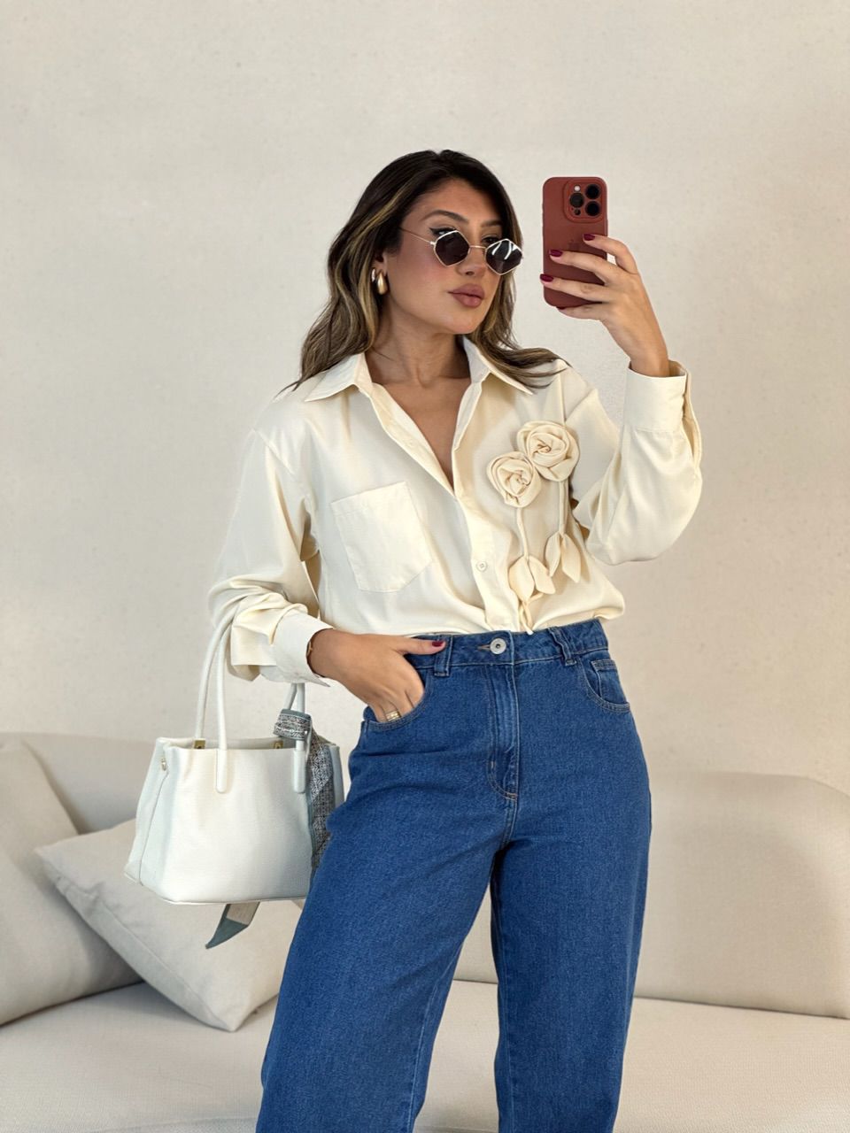 CAMISA ELOÁ FLOR MARFIM - 0053340056 - CAROLLA FERRARO