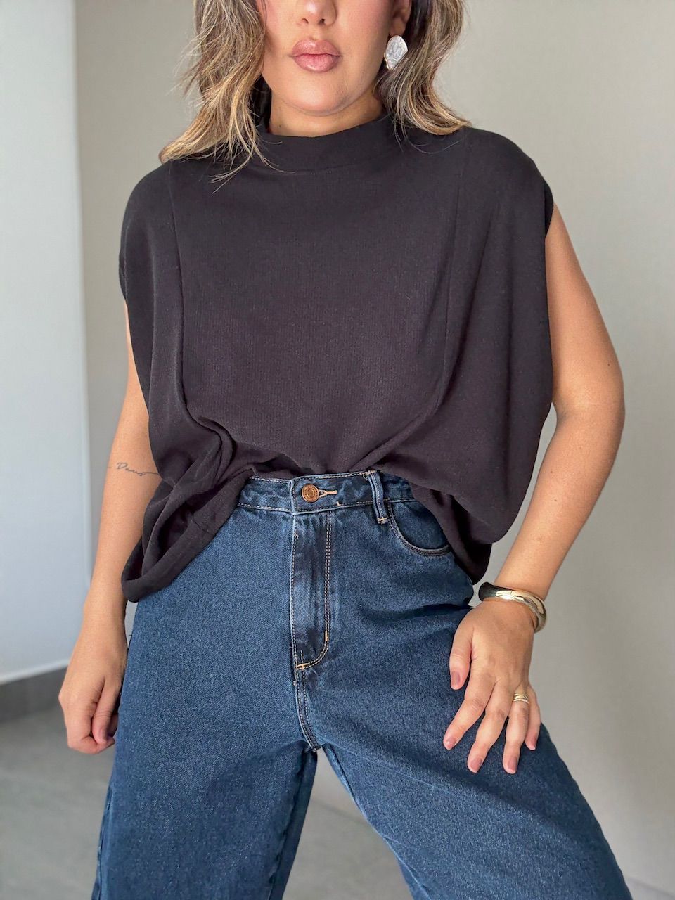 BLUSA ELAIDE TRICOT PRETA - 0066040033 - CAROLLA FERRARO