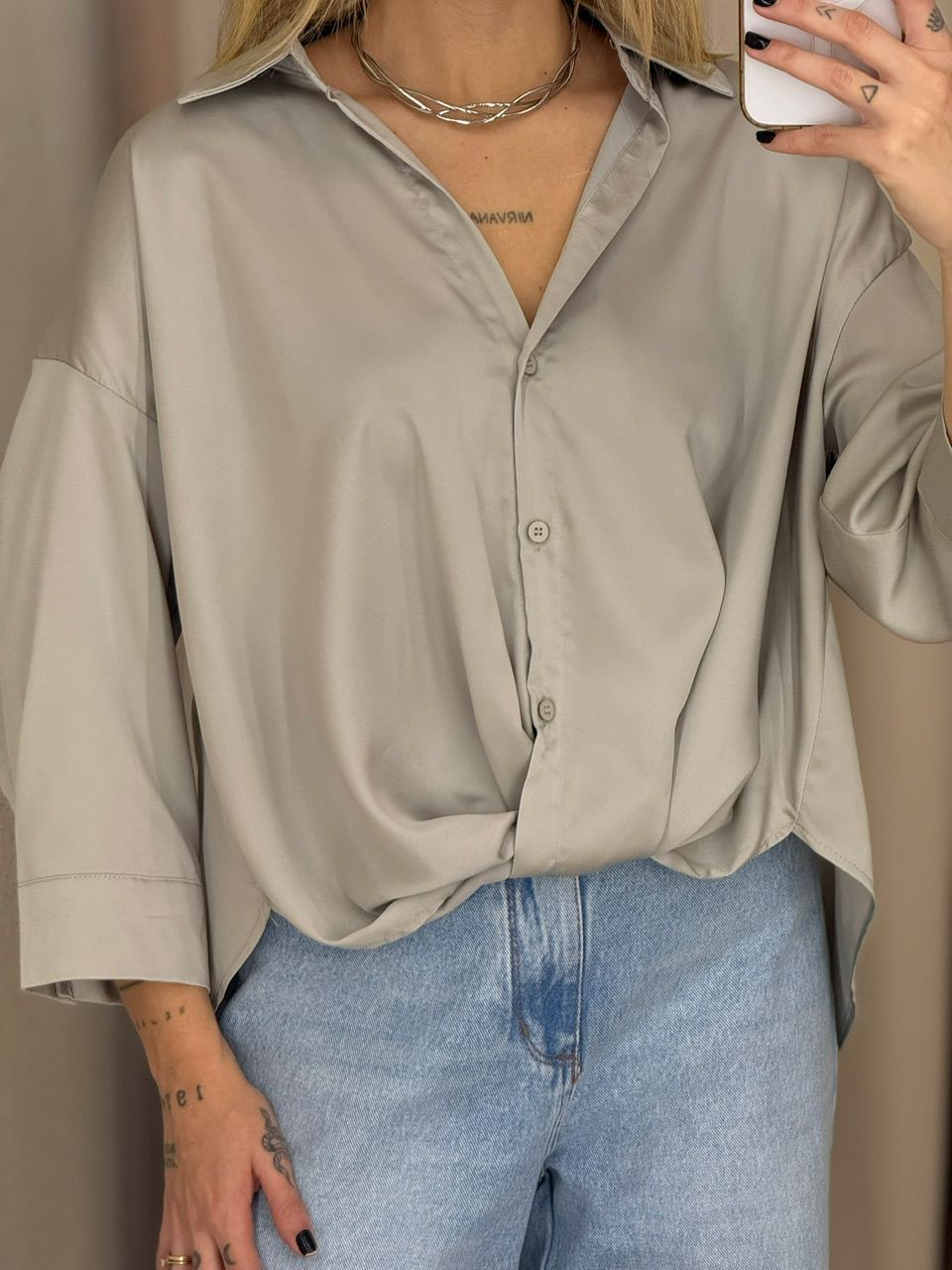 CAMISA FELICIA NÓ CINZA