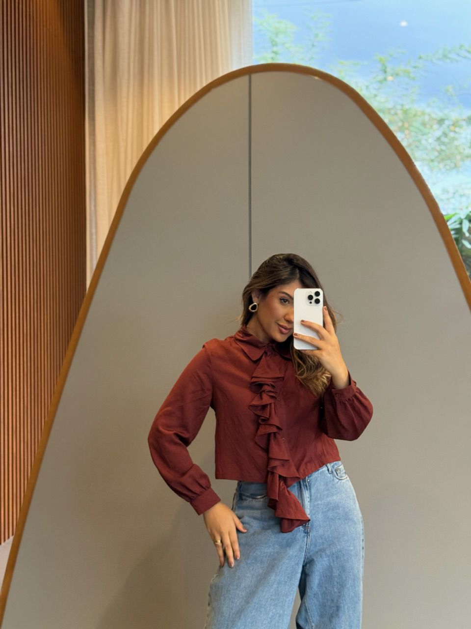 CAMISA SIMONE BABADO MARROM