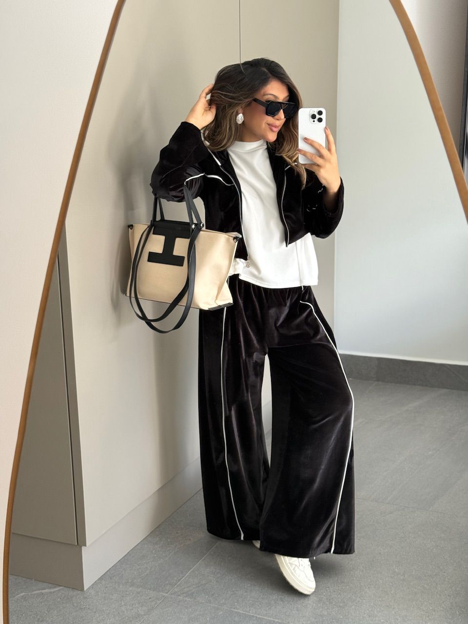 CONJUNTO CARINE VELUDO PRETO - 0065870032 - CAROLLA FERRARO