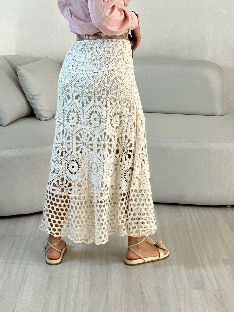 SAIA BÁRBARA CROCHÊ CRU