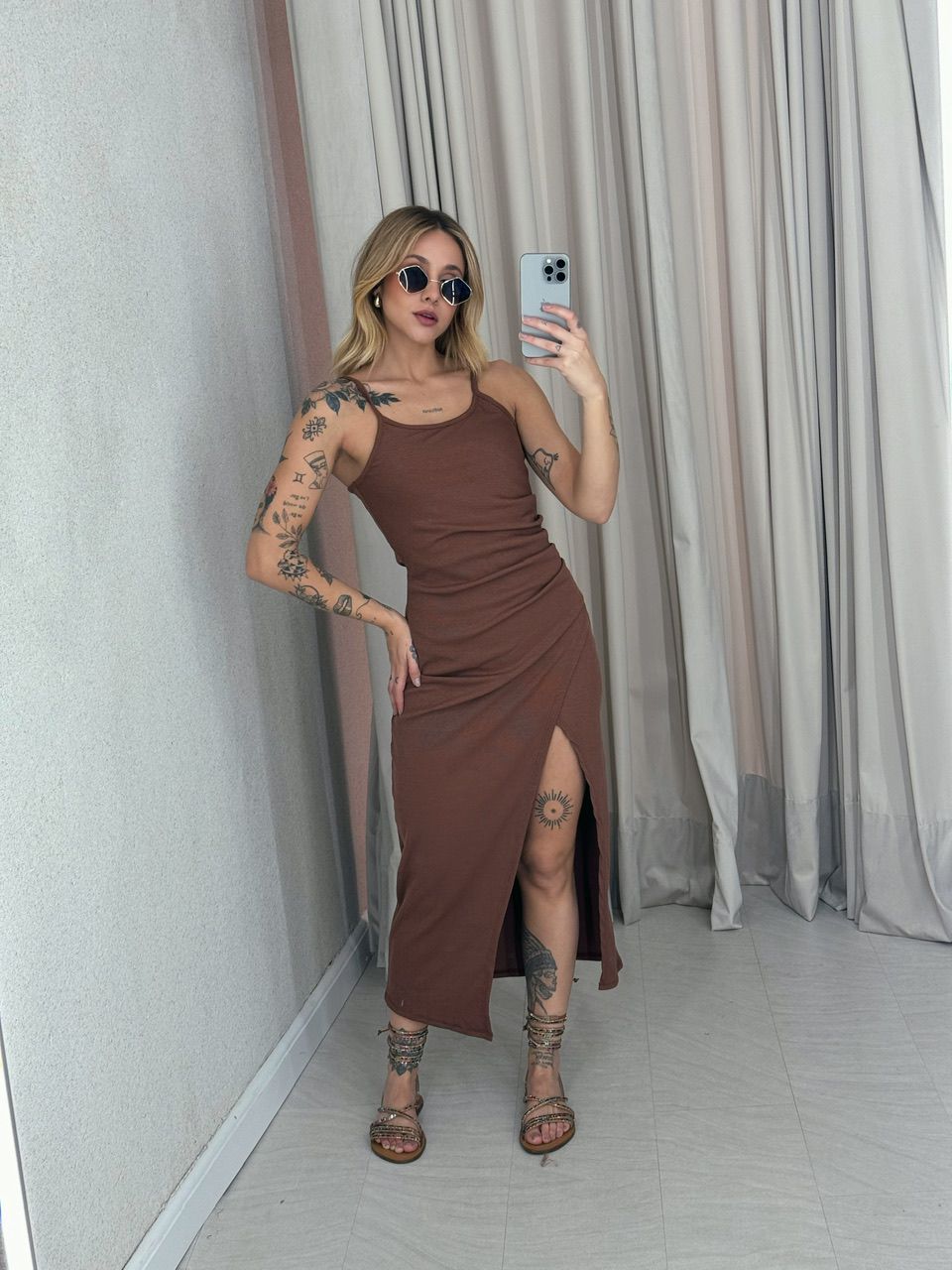 VESTIDO ANA LUIZA DRAPEADO MARROM