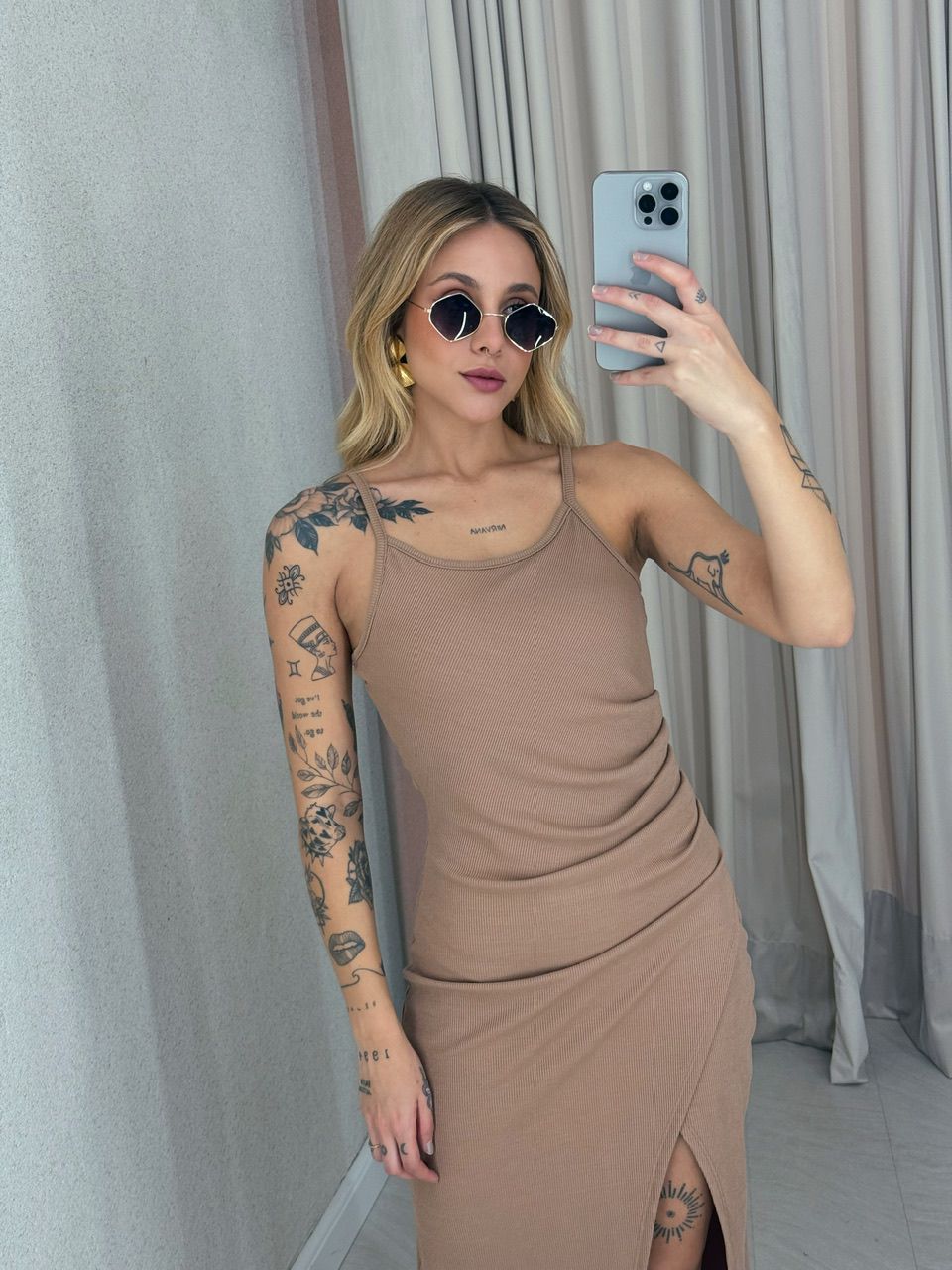 VESTIDO ANA LUIZA DRAPEADO NUDE