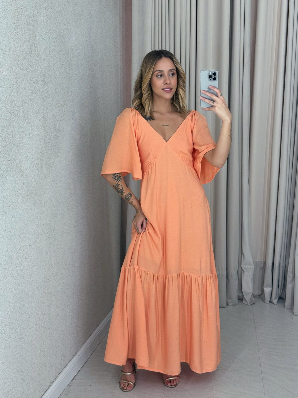 VESTIDO MANGA MIDI LARANJA - 0055820068 - CAROLLA FERRARO