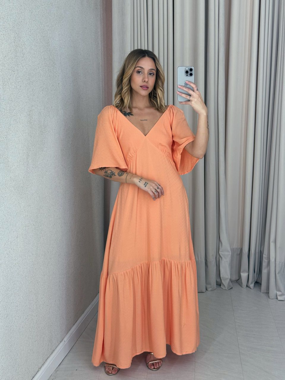 VESTIDO MANGA MIDI LARANJA
