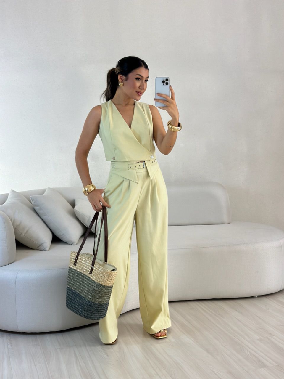 CONJUNTO LÍVIA CINTO CALÇA AMARELO MANTEIGA - 0057... - CAROLLA FERRARO
