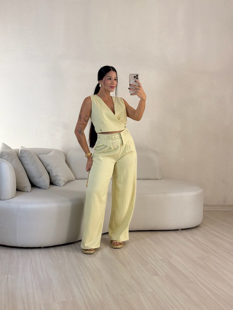 CONJUNTO LÍVIA CINTO CALÇA AMARELO MANTEIGA