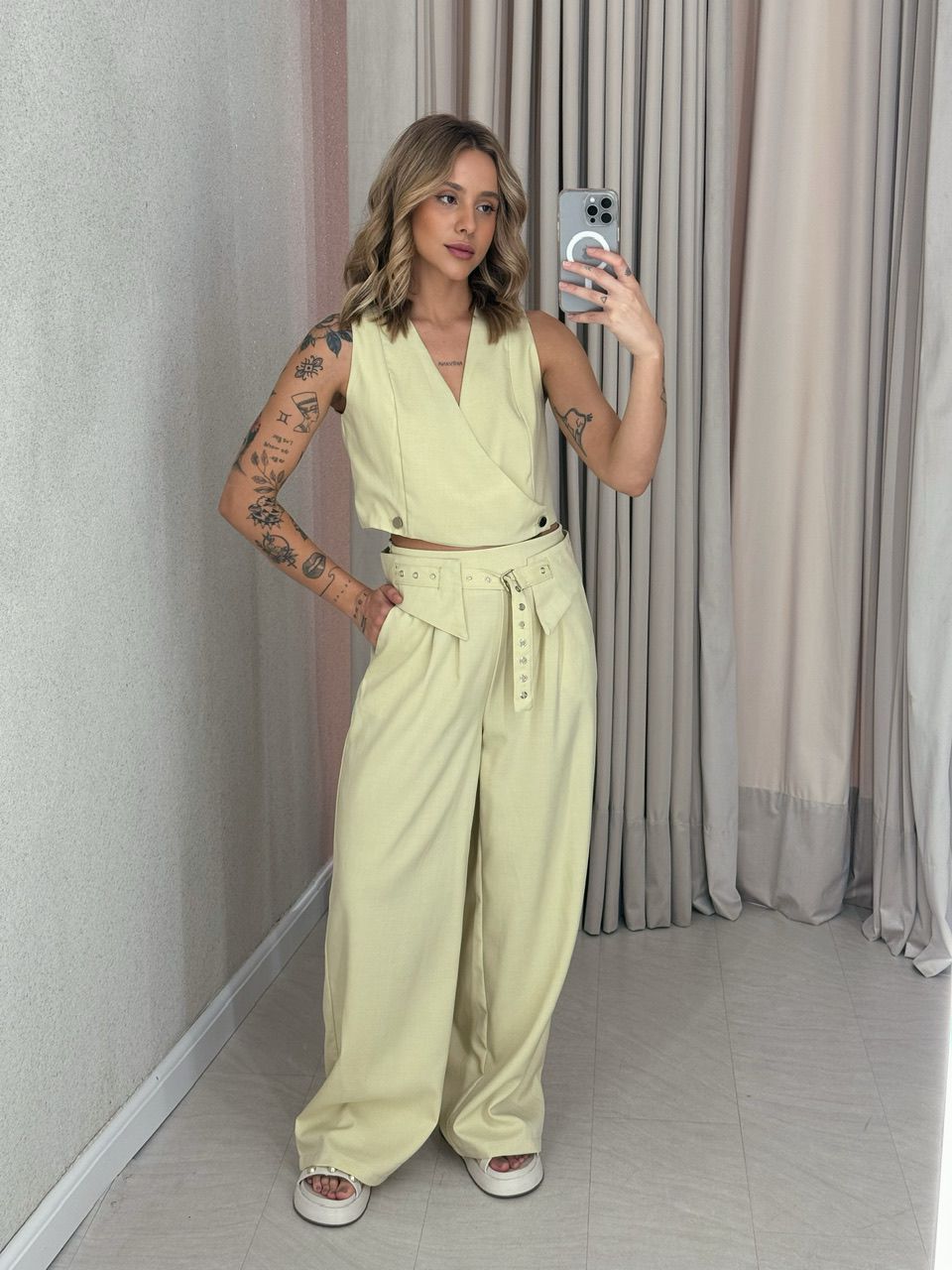 CONJUNTO LÍVIA CINTO CALÇA AMARELO MANTEIGA