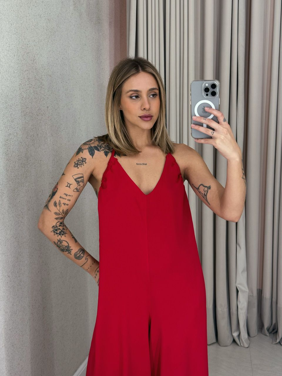 MACACÃO BETÂNIA FRENTE ÚNICA VERMELHO