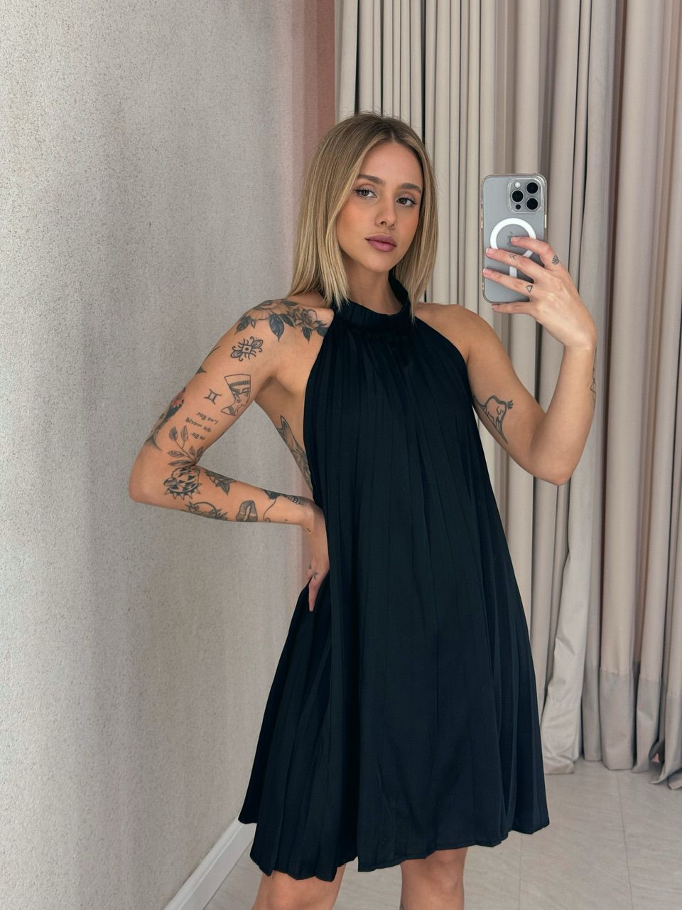VESTIDO NÁTALI PLISSADO PRETO