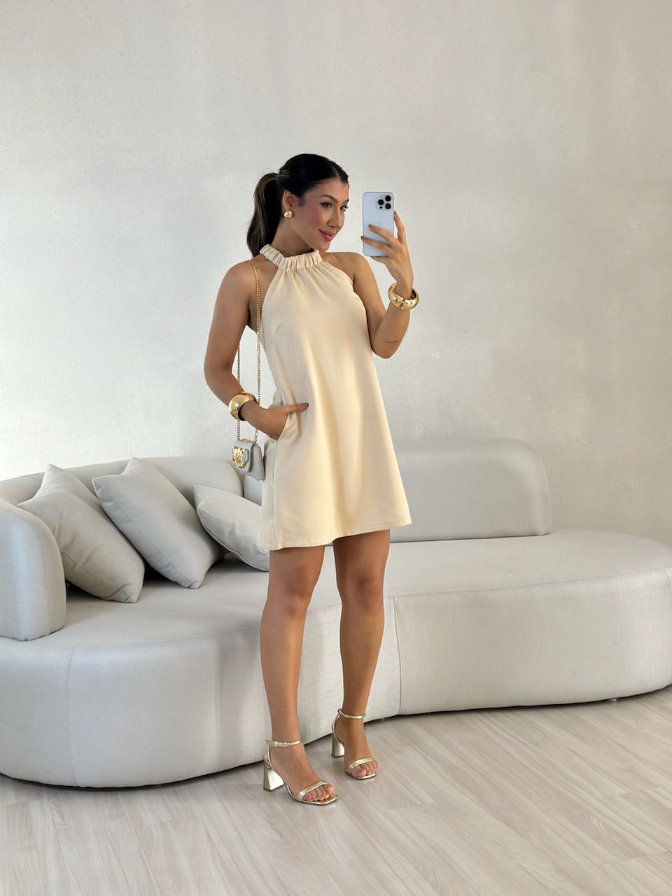 VESTIDO REGINA LISO CAVADO NUDE - 0057750049 - CAROLLA FERRARO