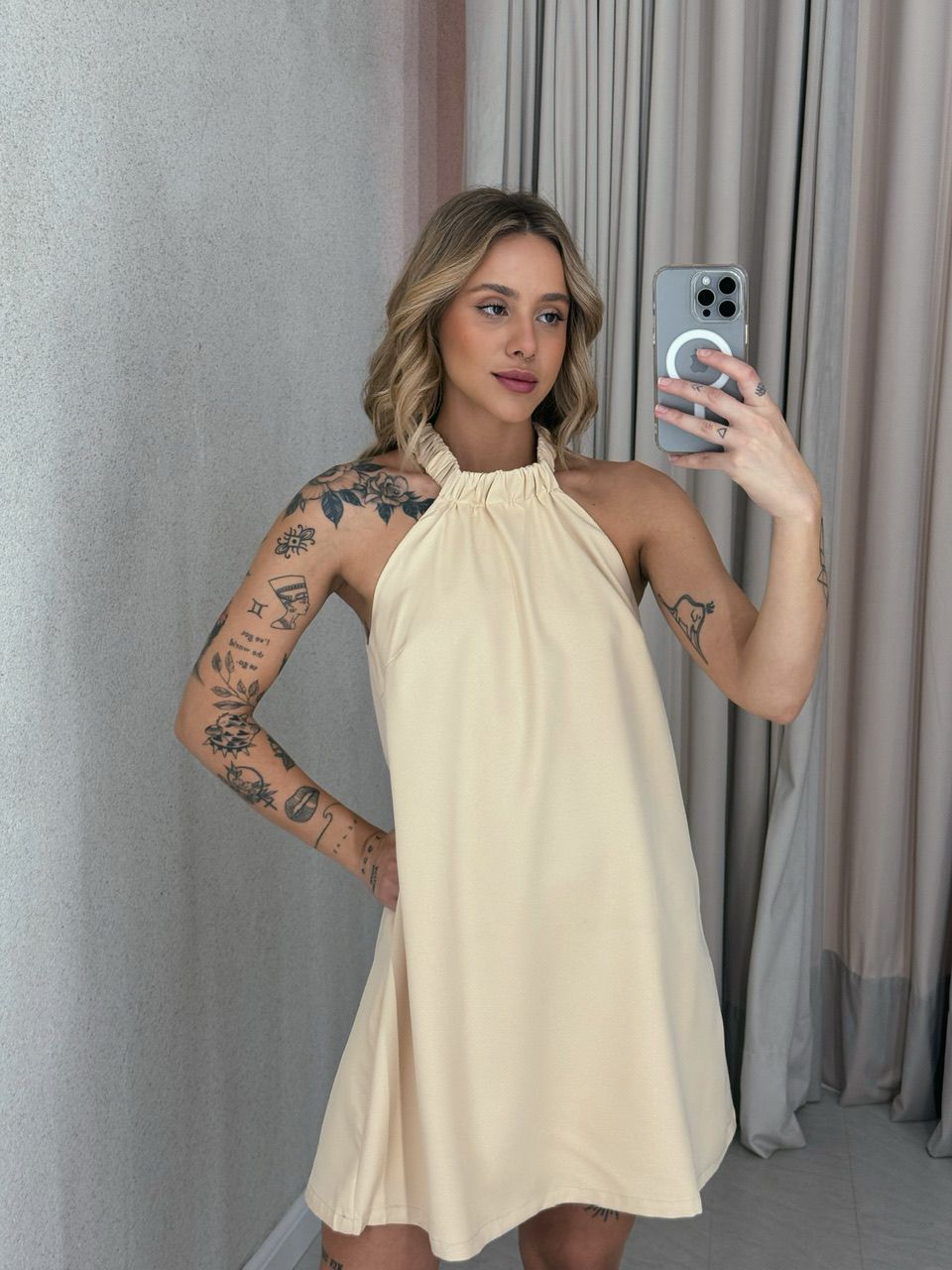VESTIDO REGINA LISO CAVADO NUDE