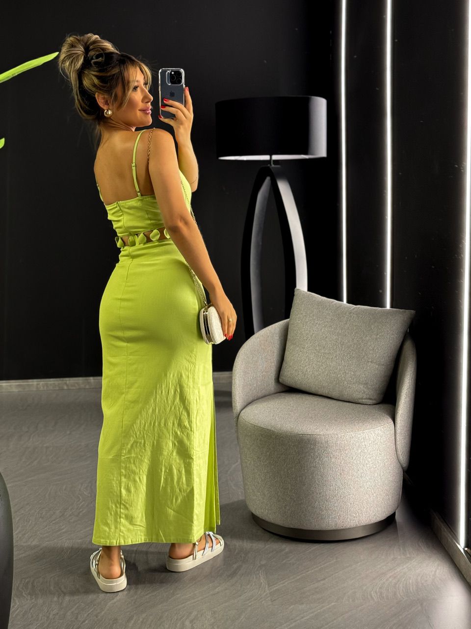 VESTIDO DECOTE V VERDE