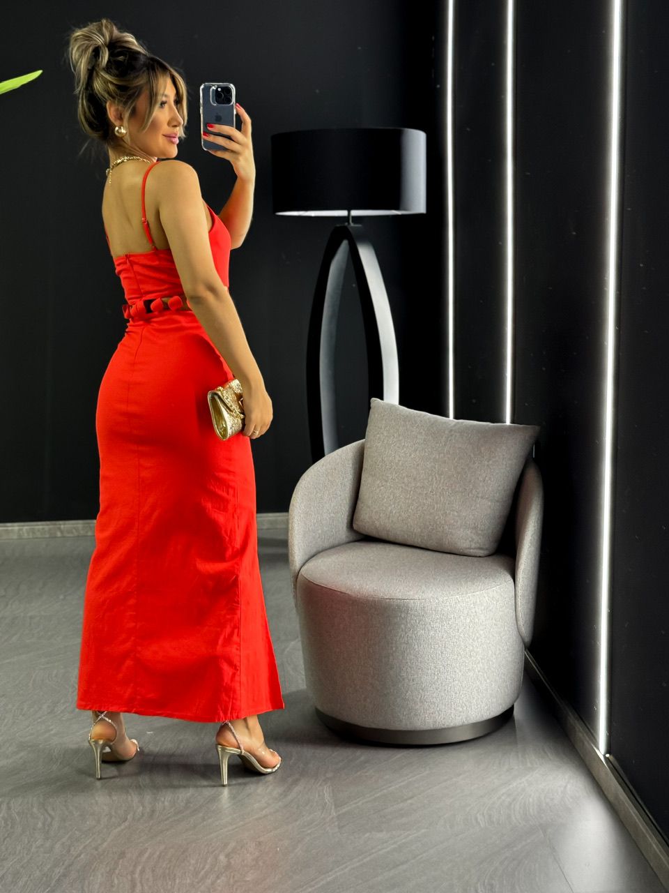VESTIDO DECOTE V VERMELHO