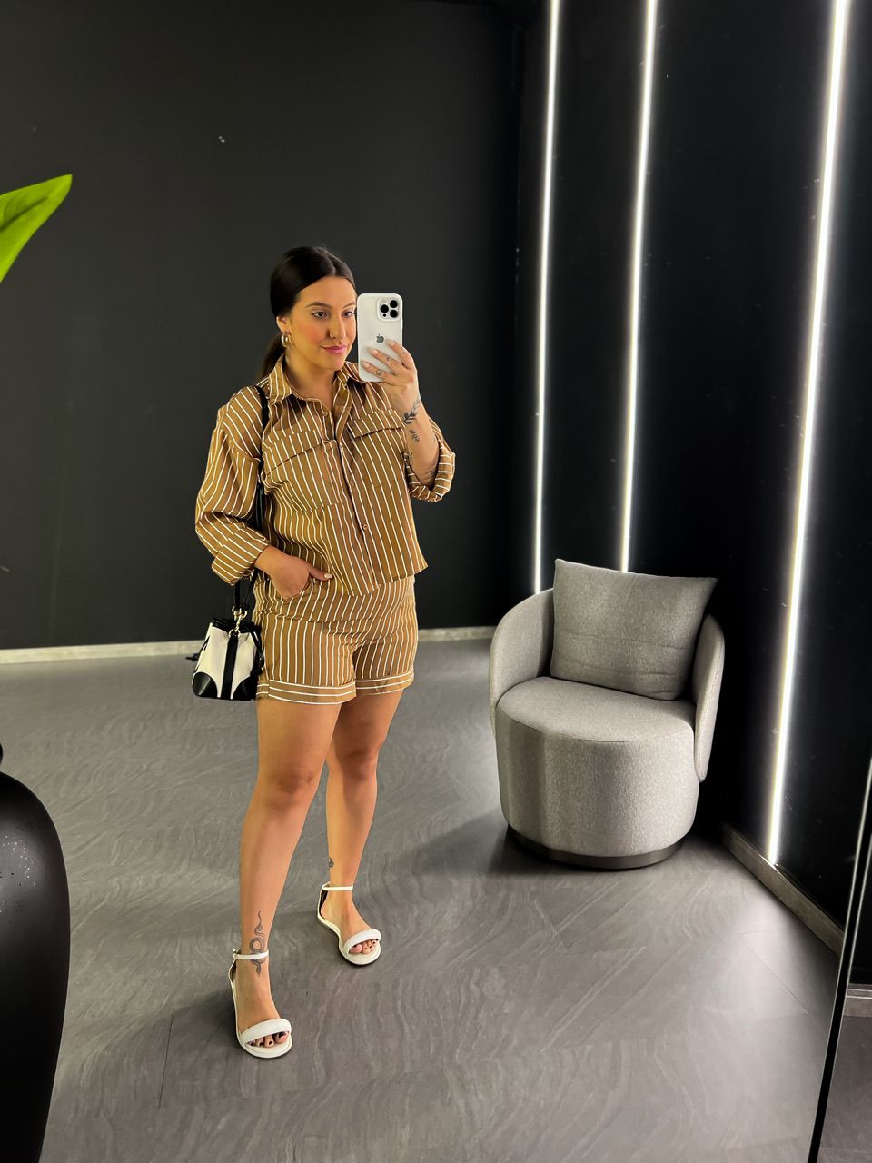 CONJUNTO SOFIA LISTRADO MARROM