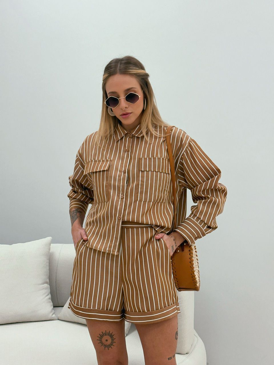 CONJUNTO SOFIA LISTRADO MARROM