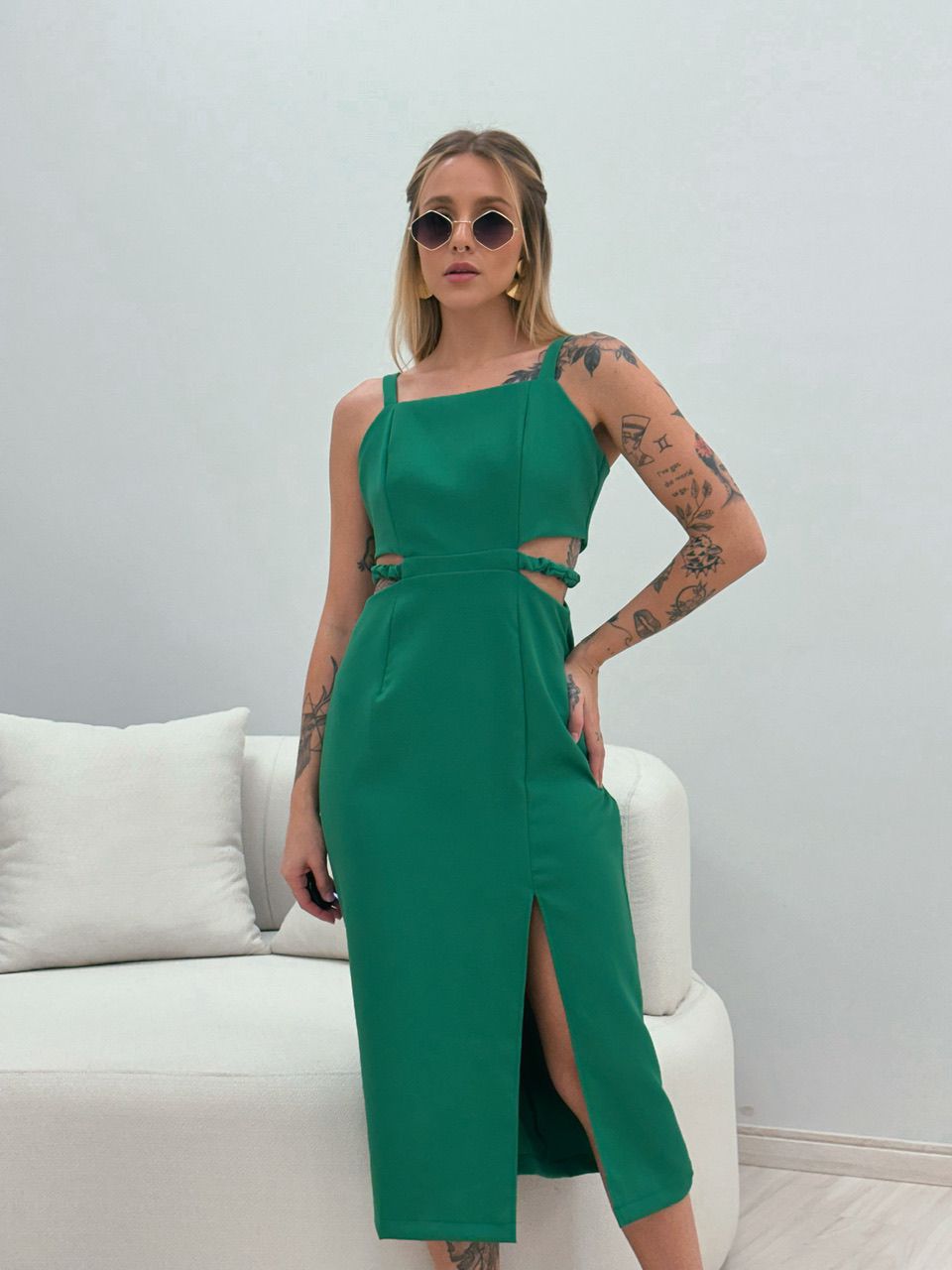 VESTIDO VIVIAN MIDI VERDE - 0048010014 - CAROLLA FERRARO