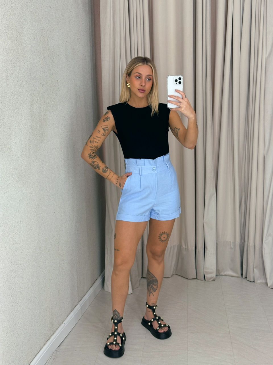 SHORT SANDY CURTO AZUL
