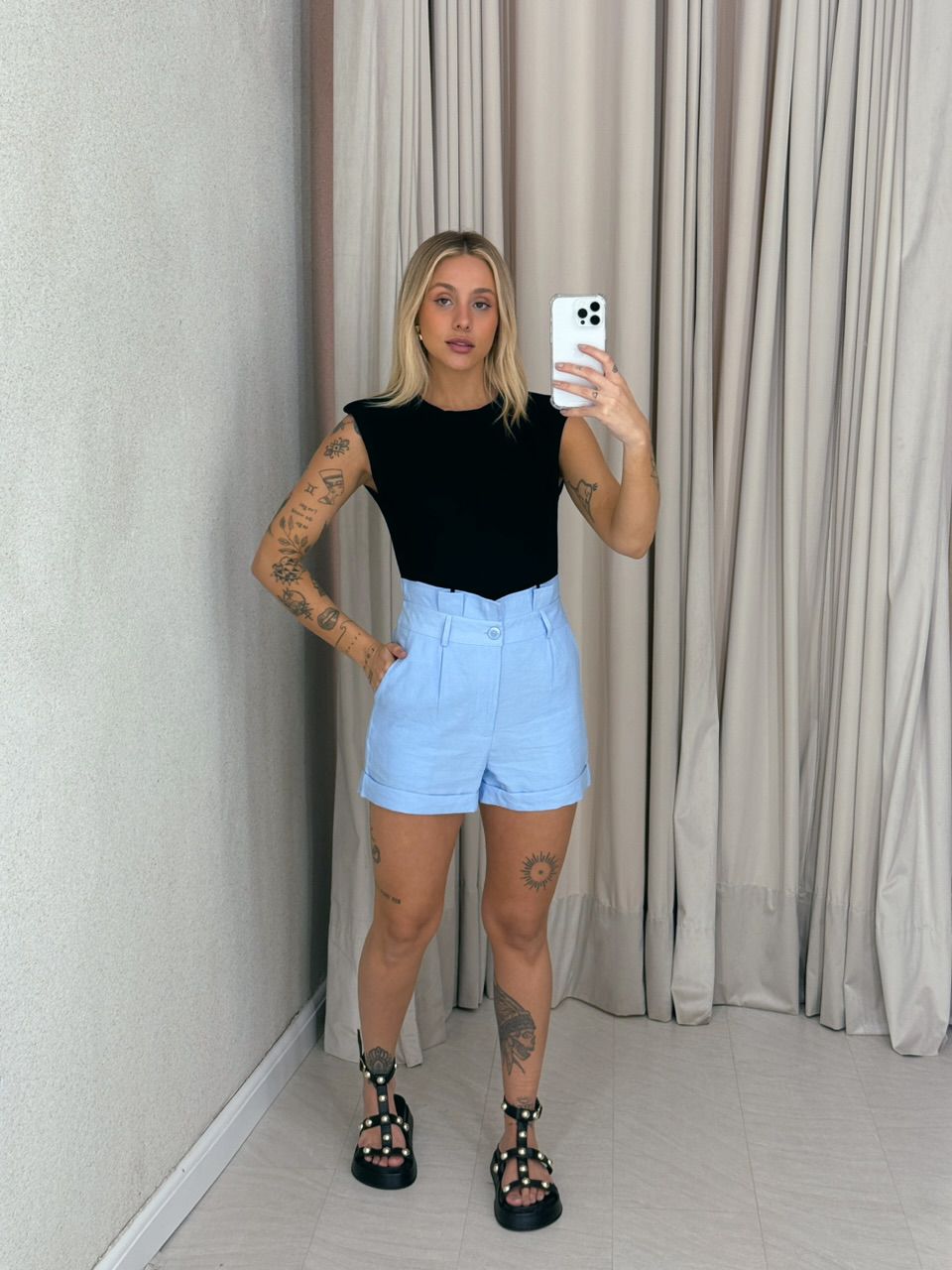 SHORT SANDY CURTO AZUL