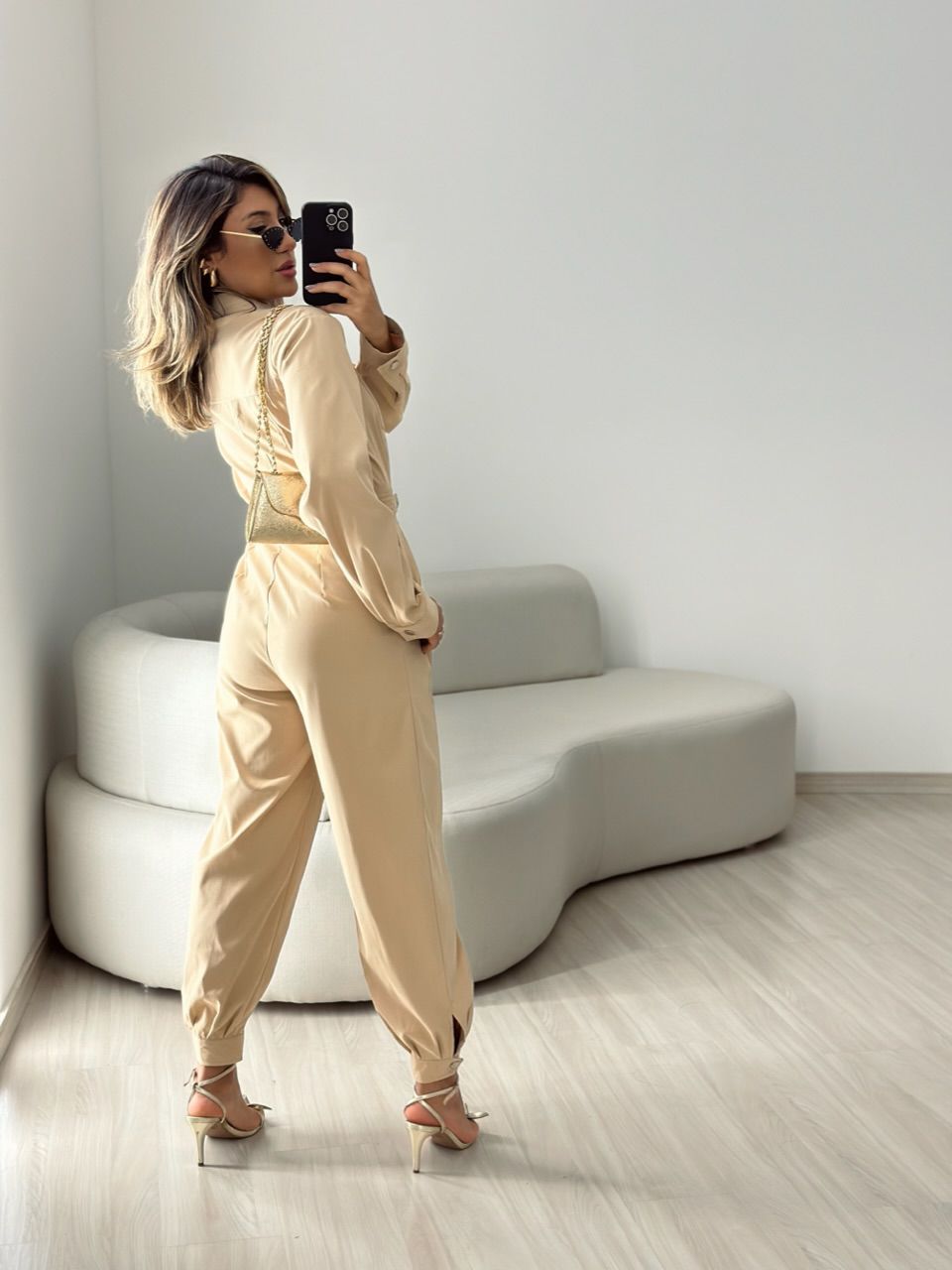 MACACÃO RENATA ZÍPER NUDE