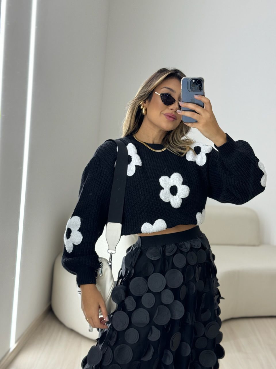 TRICOT ANA FLORES PRETO - 0050070032 - CAROLLA FERRARO