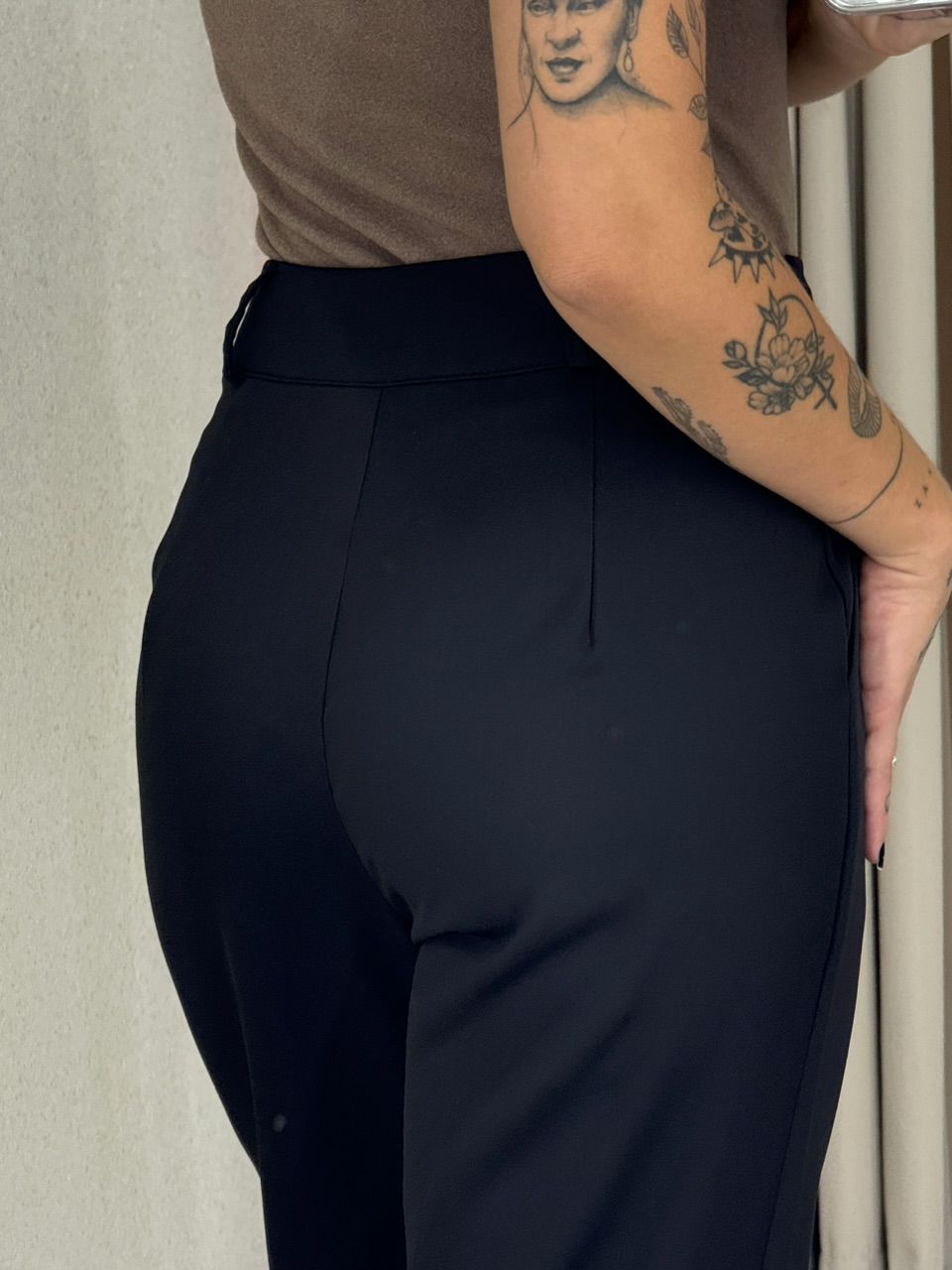 CALÇA SABRINA CENOURA PRETA