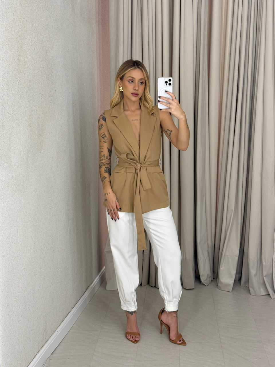 COLETE KRISS FAIXA Nude