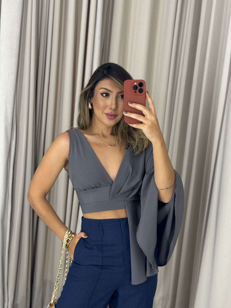 CROPPED DÉBORA NULA MANGA CINZA