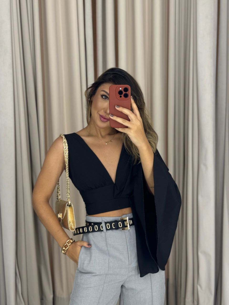 CROPPED DÉBORA NULA MANGA PRETO - 0051550032 - CAROLLA FERRARO