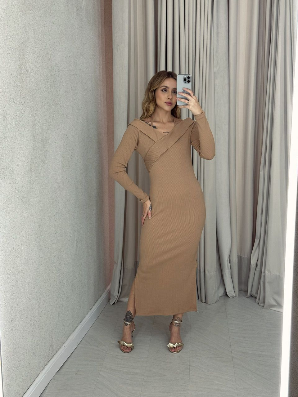 VESTIDO CÁSSIA ANARRUGA NUDE