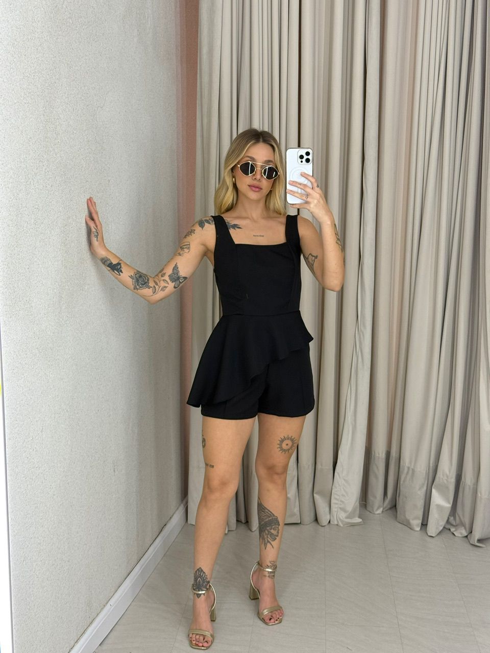CONJUNTO EVA BLUSA ASSIMÉTRICA PRETO