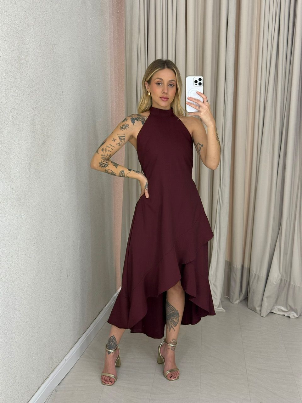 VESTIDO FIORELLA COSTAS ABERTAS VINHO - 0063710168 - CAROLLA FERRARO