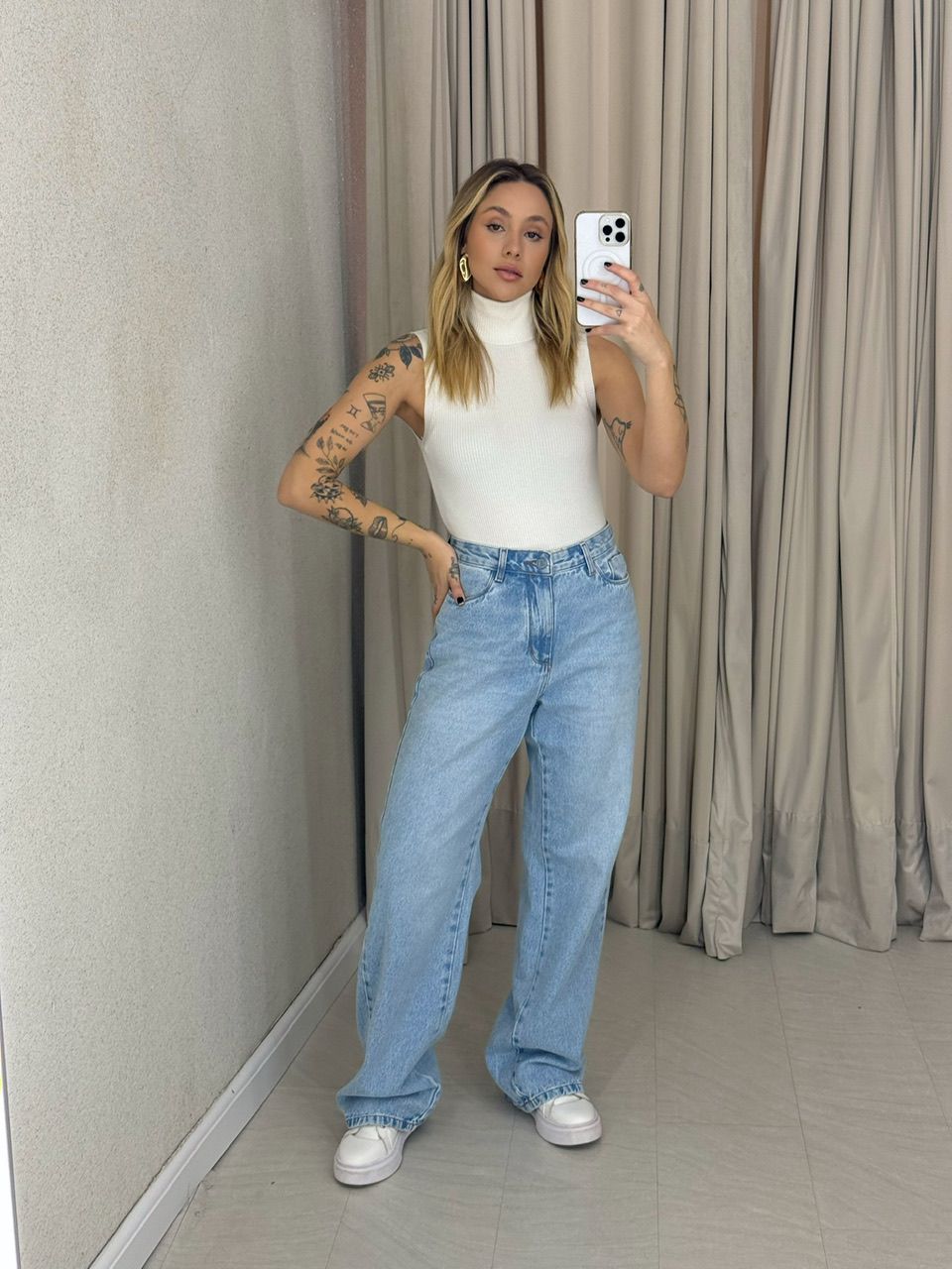 BLUSA ANA TEREZA GOLA OFF
