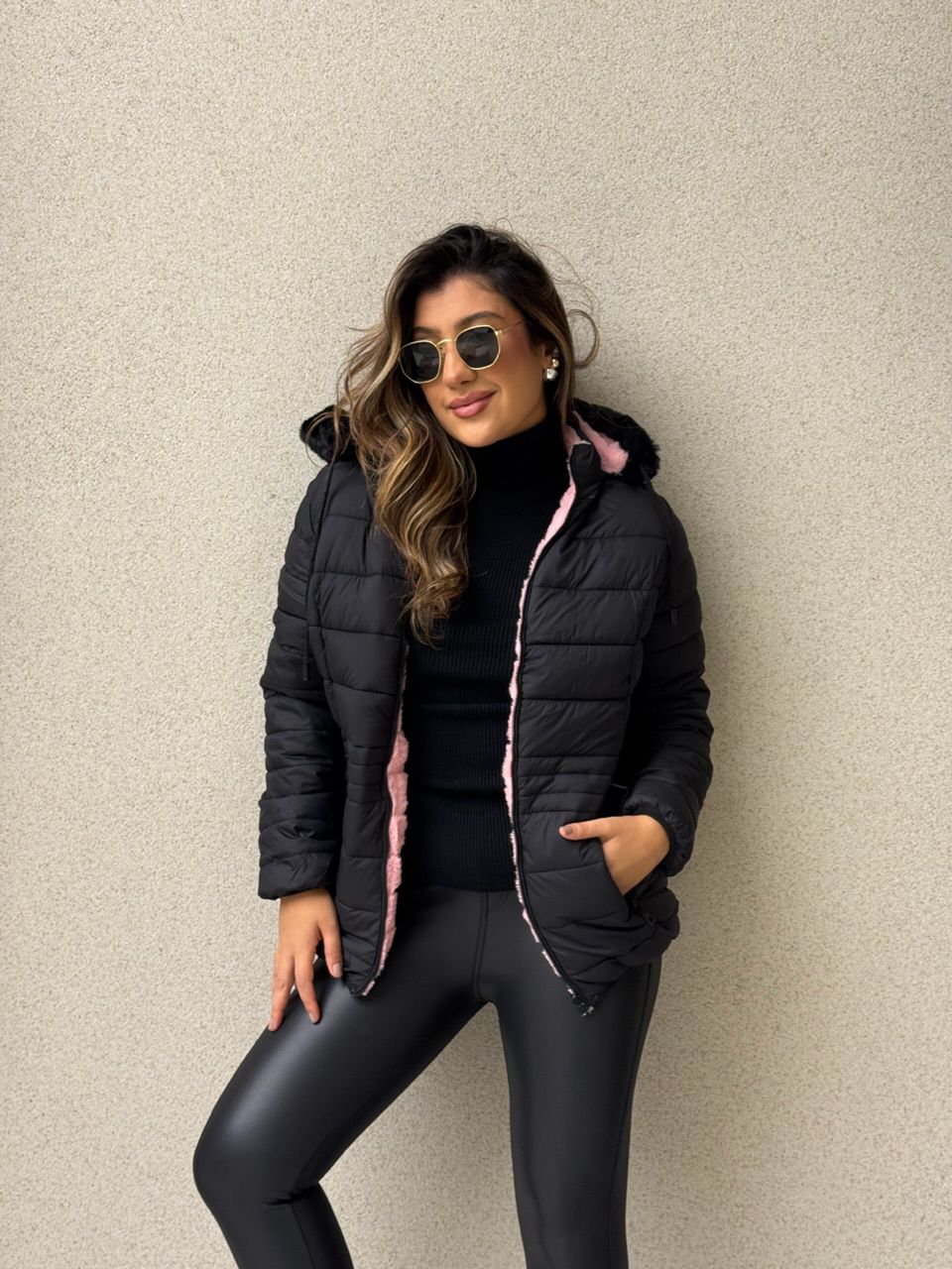  PUFFER FERNANDA ALONGADA PRETA - 0066190033 - CAROLLA FERRARO