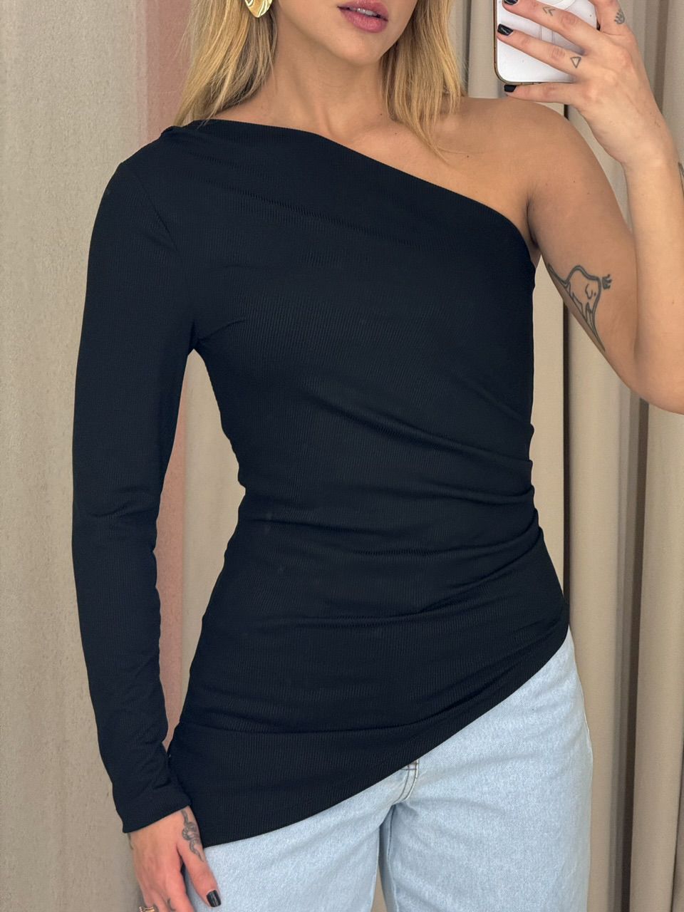BLUSA ANNE NULA MANGA PRETA
