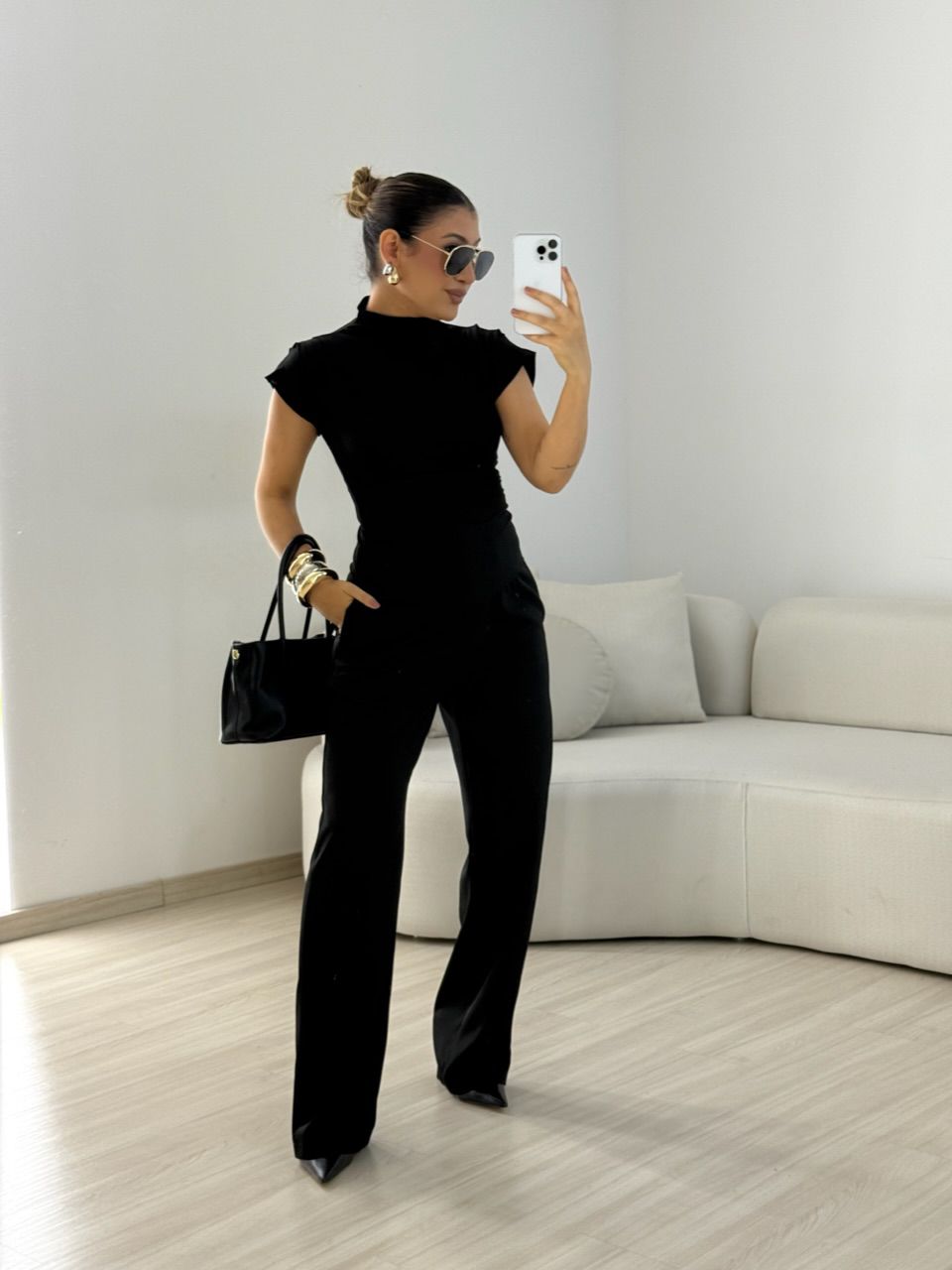 BLUSA CARLA ASSIMÉTRICA PRETA